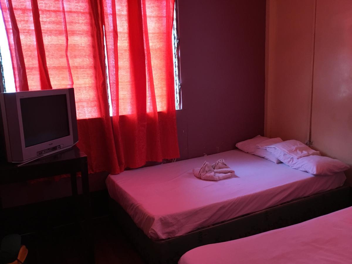 Luzon Inn Vigan Exteriör bild